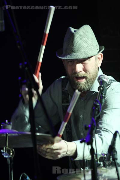 ELLIOTT BROOD - 2009-02-24 - PARIS - La Maroquinerie - 